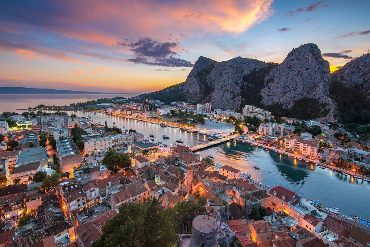 Absolute Beach Villa Omis Exterior photo